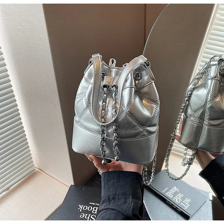 Trendy Small Bucket Bag Women's Fashion Crossbody Purse - Cute Minimalist Chic Shoulder Bag for Girls, Stylish Versatile Handbag