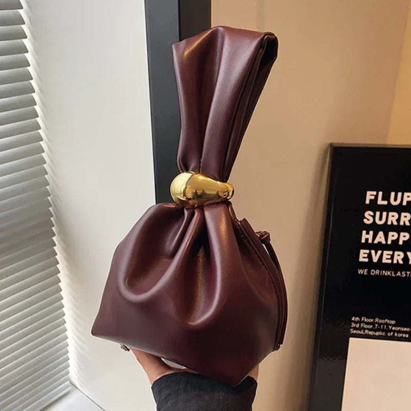 Soft Leather Clutch Bag Luxury Designer Women Pleated Mini Bucket Pouch Temperament Side Zipper Party Evening Bags
