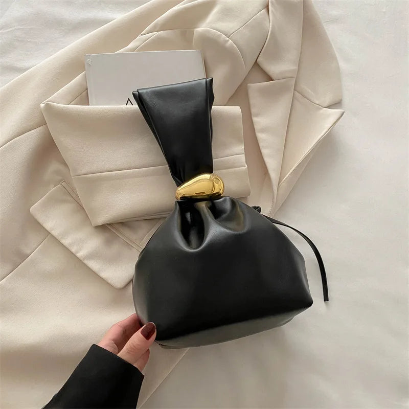 Soft Leather Clutch Bag Luxury Designer Women Pleated Mini Bucket Pouch Temperament Side Zipper Party Evening Bags