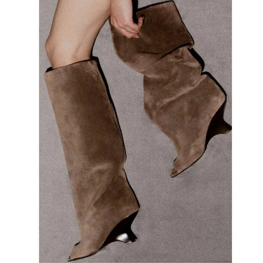 2025 Autumn Winter Unisex Leather Boots with Large Round Pointed Heel Zipper Closure Leather Lining for Europe the United States