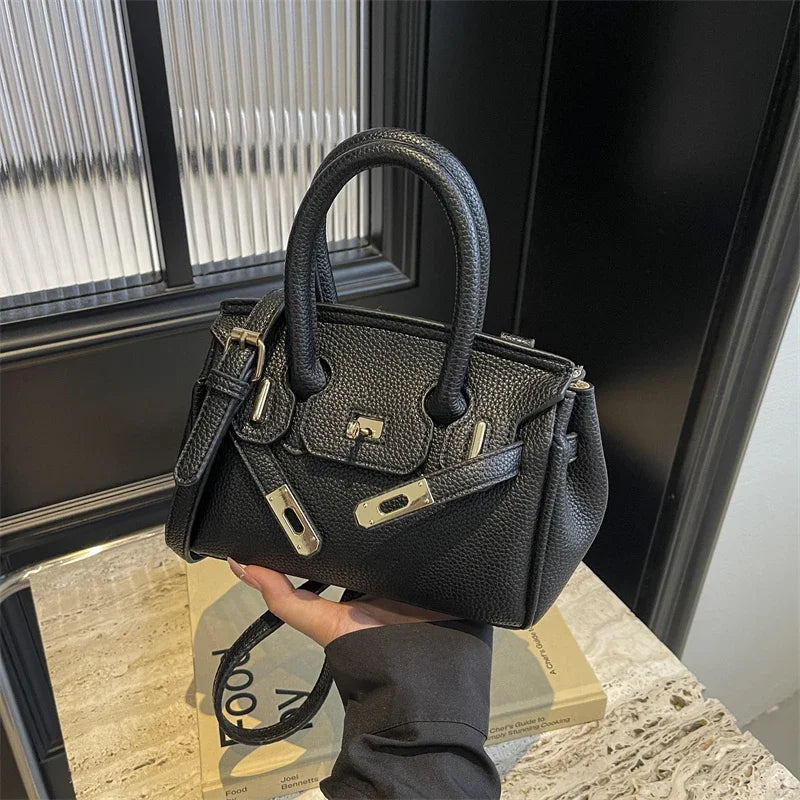 2025 New Women's Retro Platinum Messenger Bags