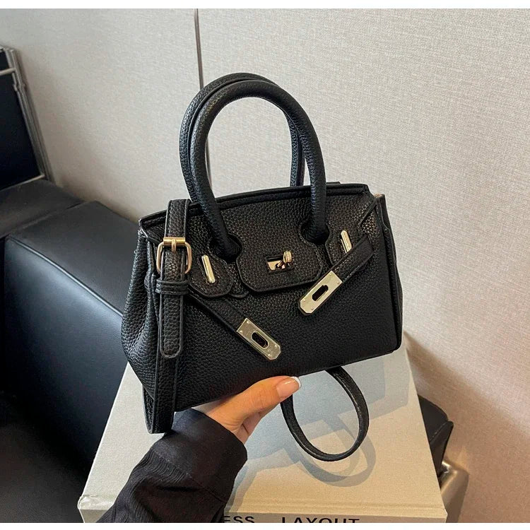 2025 New Women's Retro Platinum Messenger Bags