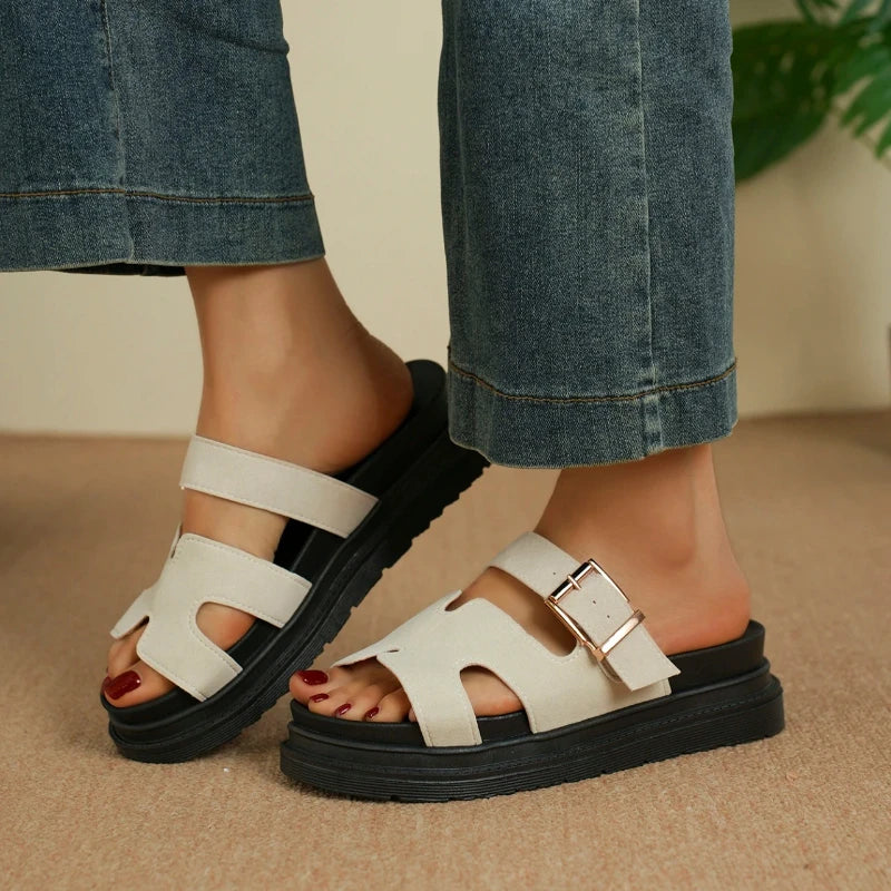 Summer 2025 New Designer Women's Platform Slippers Flat Flip-Flops Casual Fashion Multifunctional Slip-On Slippers