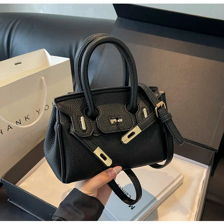2025 New Women's Retro Platinum Messenger Bags