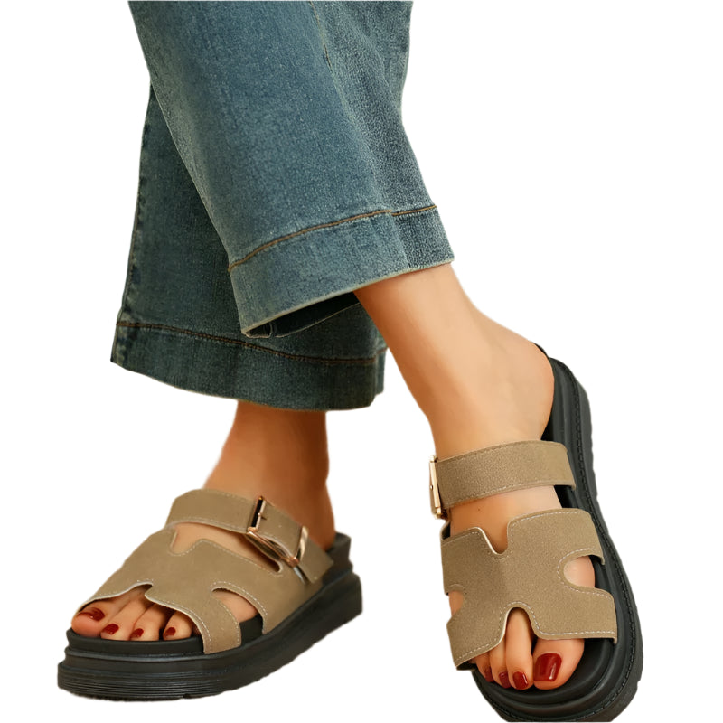 Summer 2025 New Designer Women's Platform Slippers Flat Flip-Flops Casual Fashion Multifunctional Slip-On Slippers